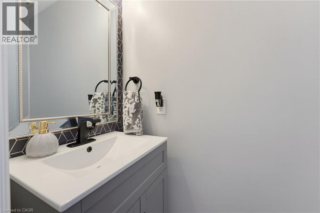 74 LAGUNA VILLAGE Crescent - 15