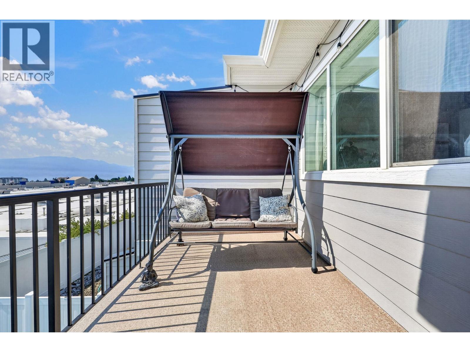 2359 Hawks Boulevard - 21