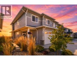  2359 Hawks Boulevard, West Kelowna