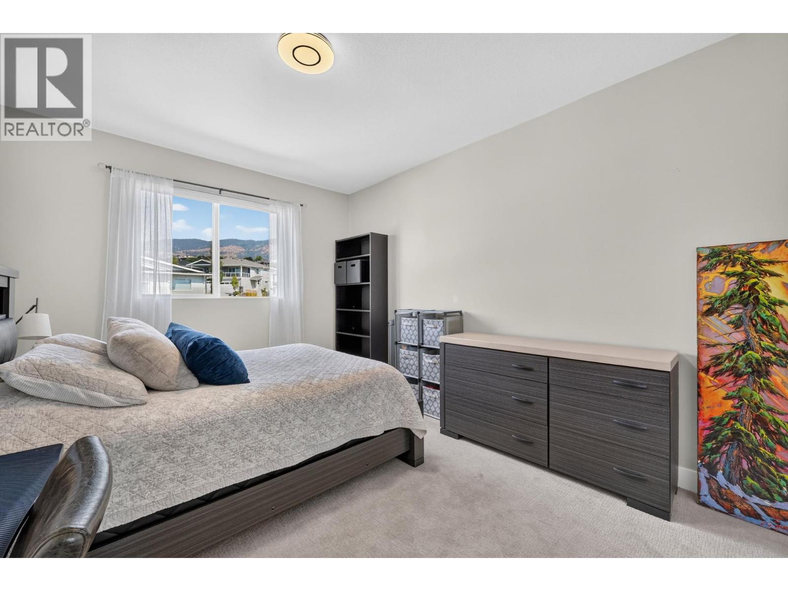  2359 Hawks Boulevard, West Kelowna