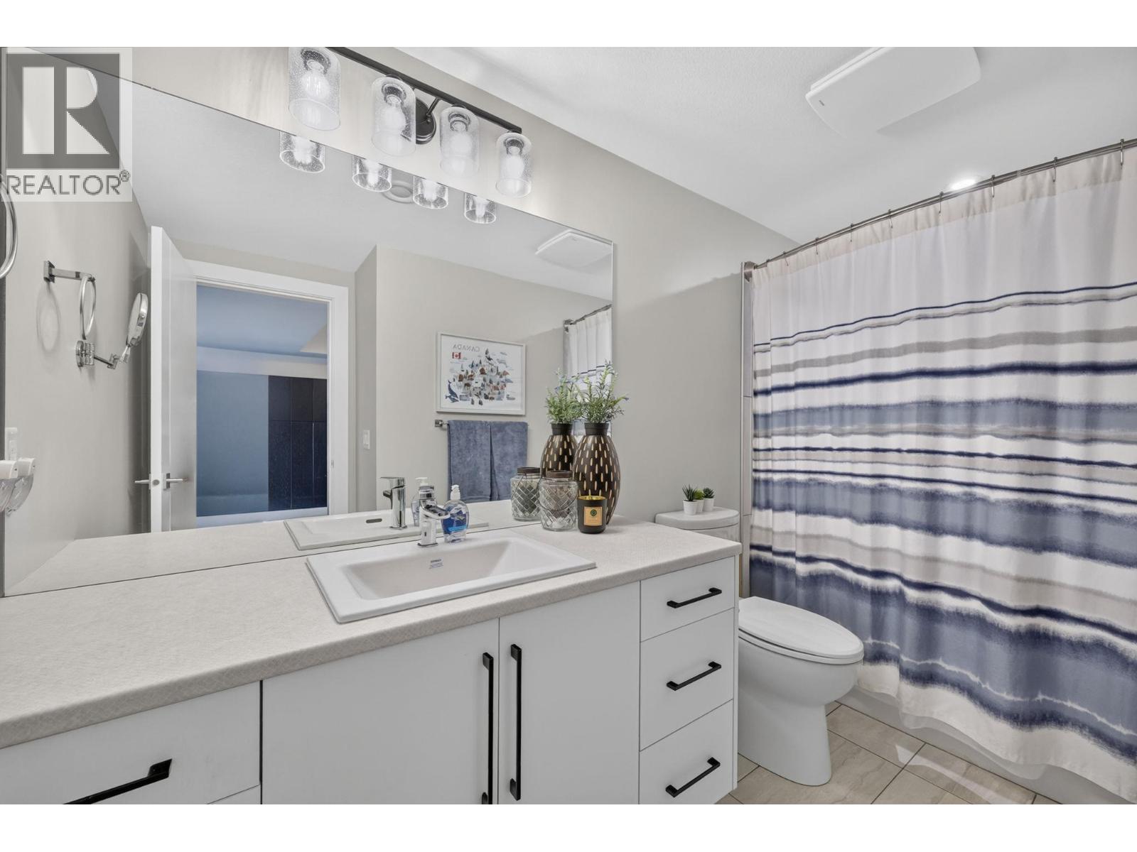 2359 Hawks Boulevard - 50