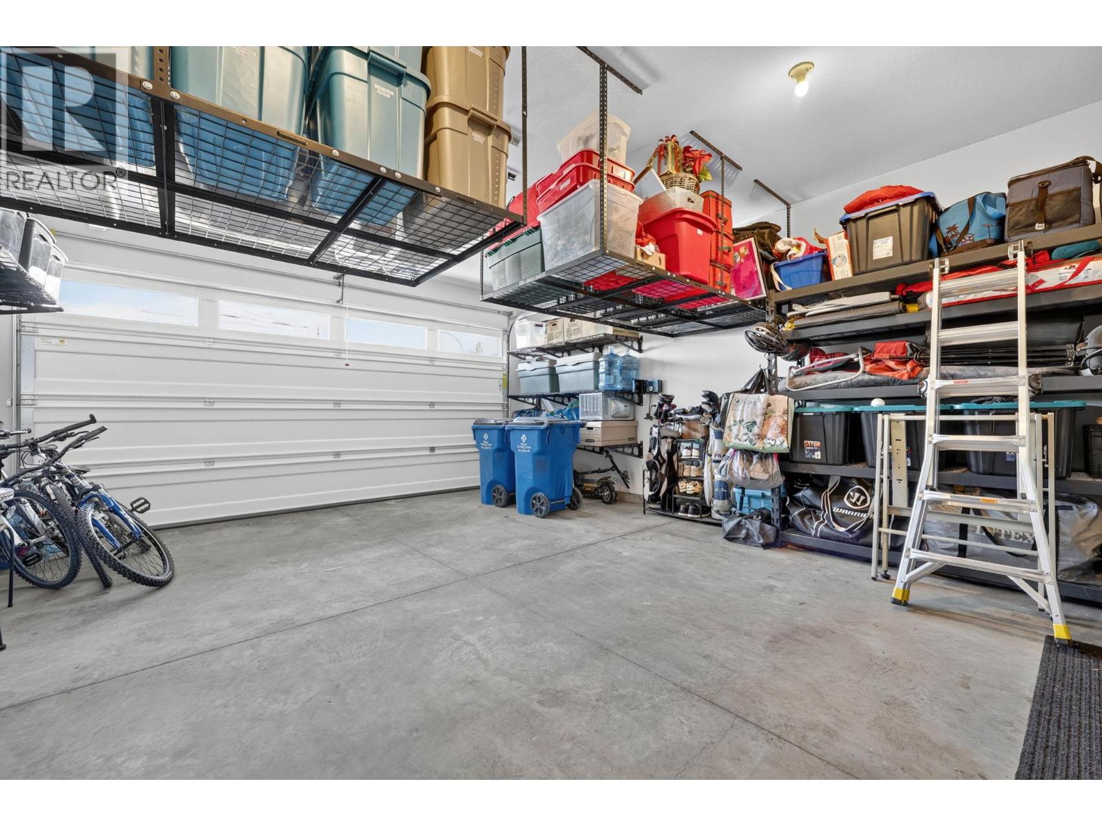 2359 Hawks Boulevard, West Kelowna