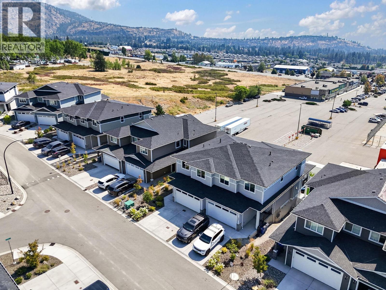 2359 Hawks Boulevard - 64