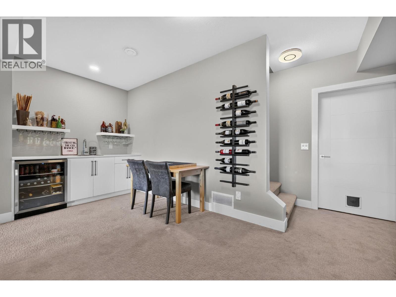  2359 Hawks Boulevard, West Kelowna