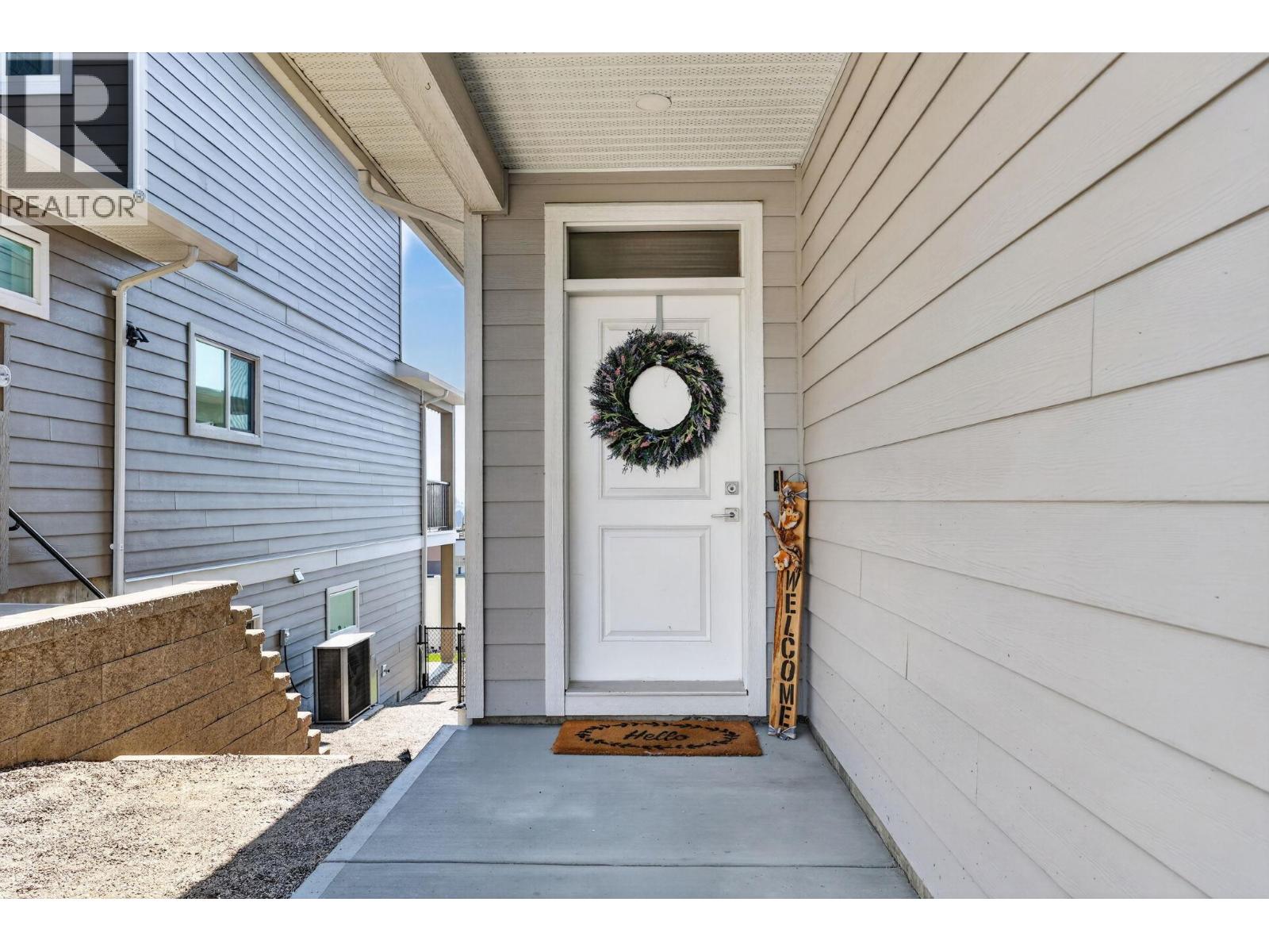  2359 Hawks Boulevard, West Kelowna