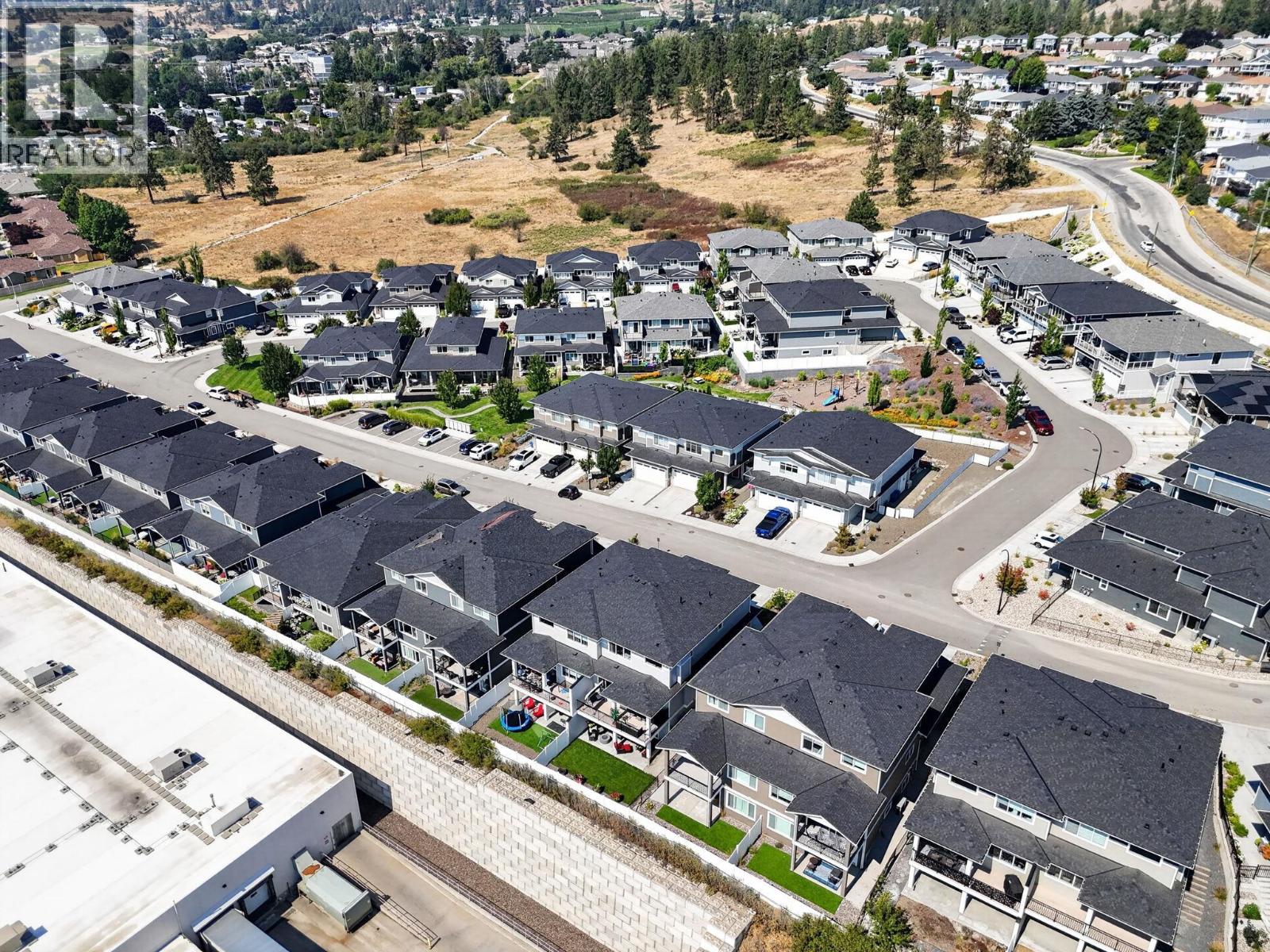  2359 Hawks Boulevard, West Kelowna