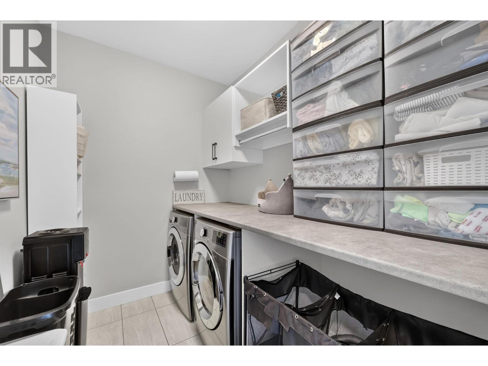  2359 Hawks Boulevard, West Kelowna