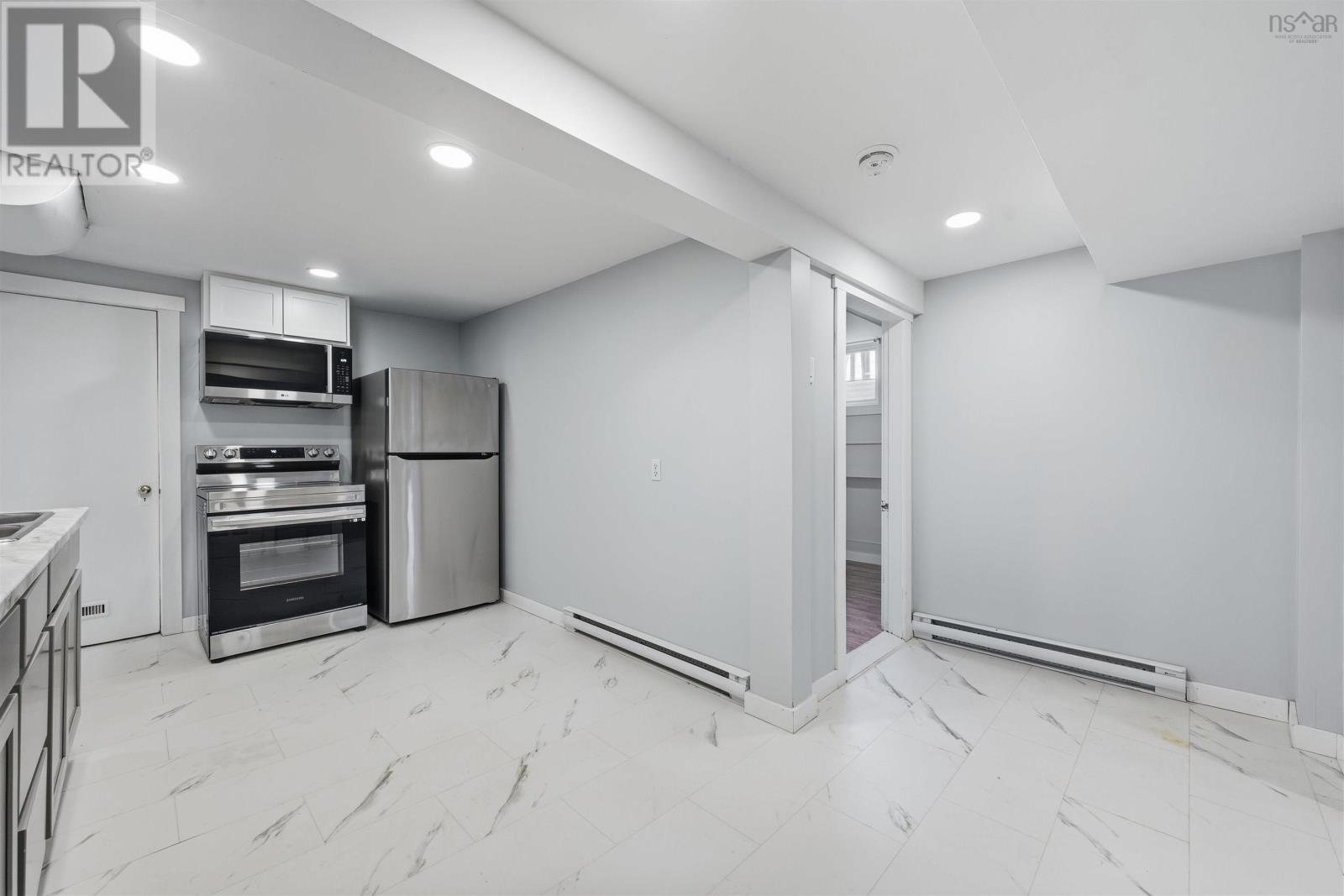 56 Whitman Court - 33