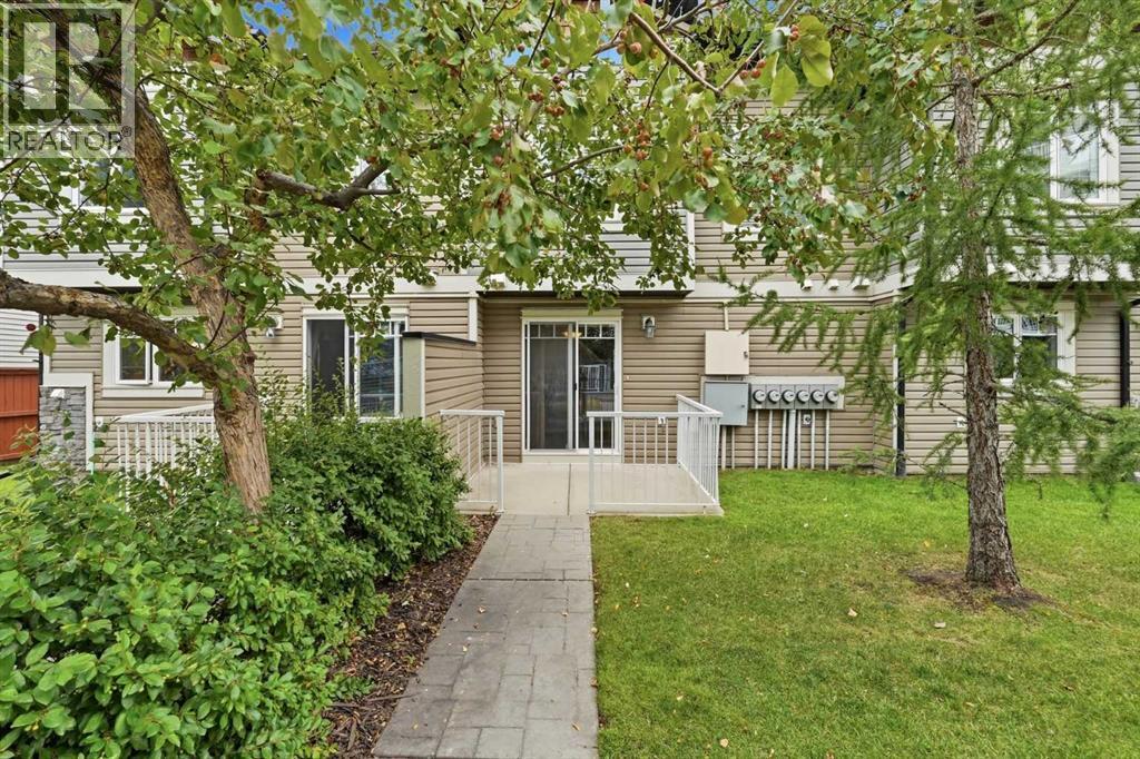149 Prestwick Villas SE - 24