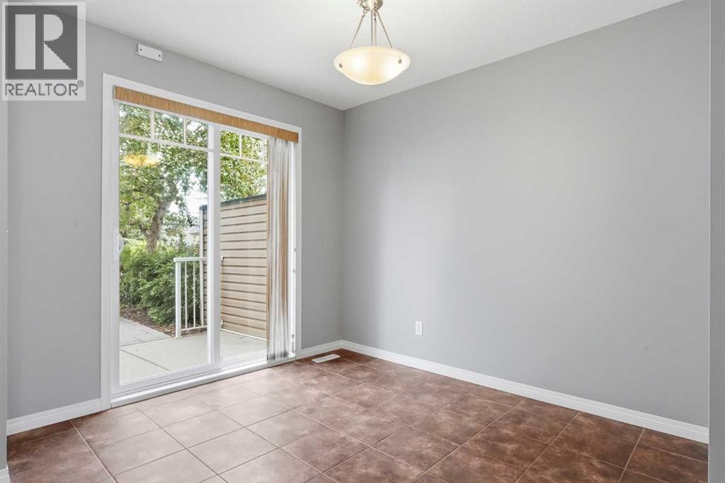 149 Prestwick Villas SE - 9