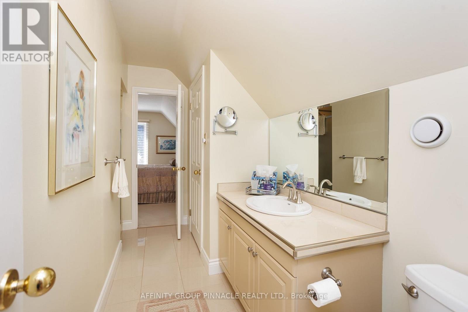 #48 B194 CEDAR BEACH ROAD - 29
