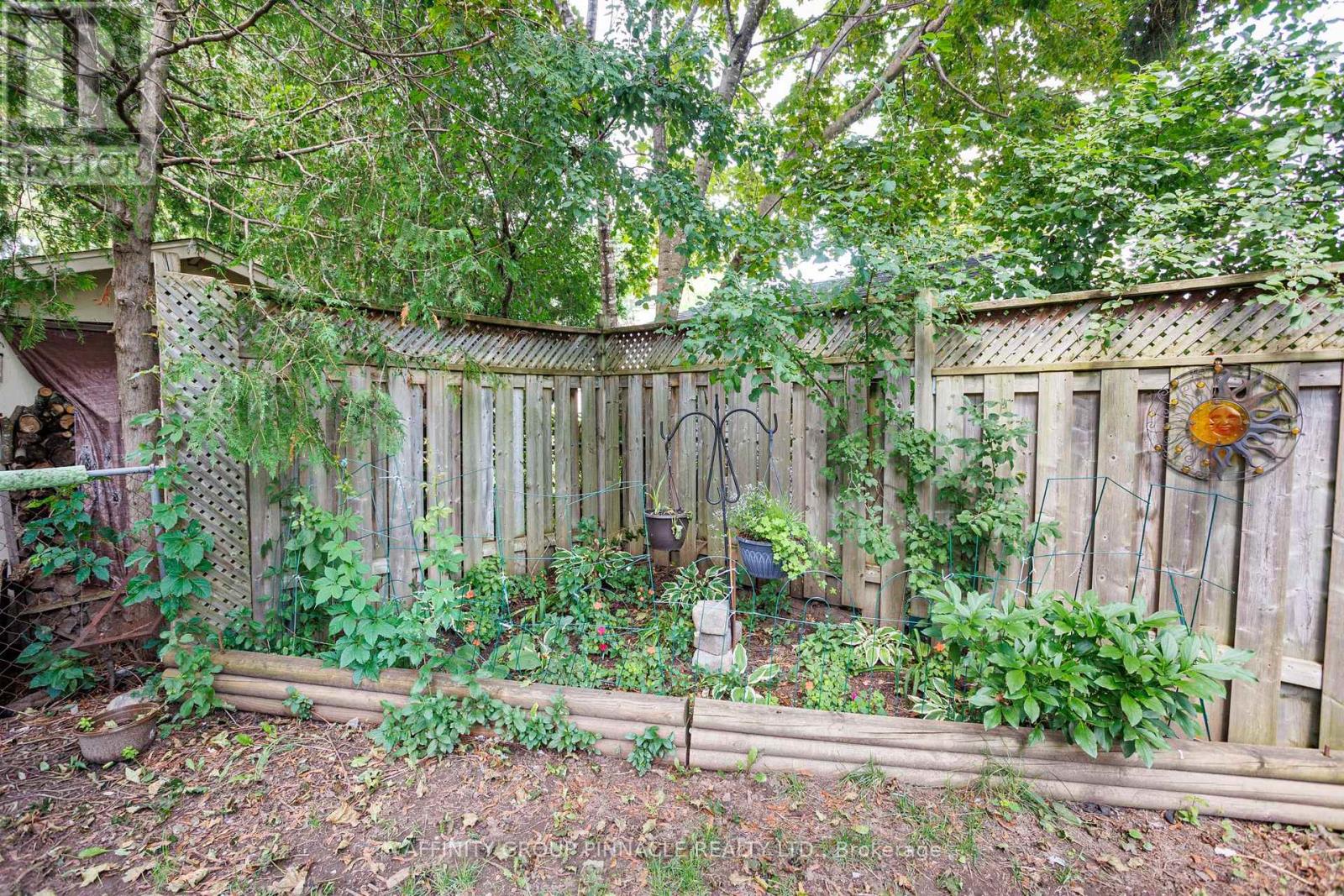 53 BIRCH COURT - 32
