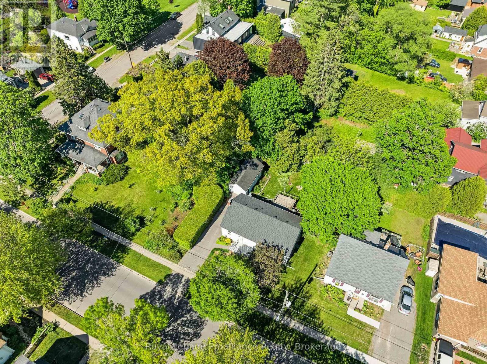 29 BRAMLEY STREET S - Image 43