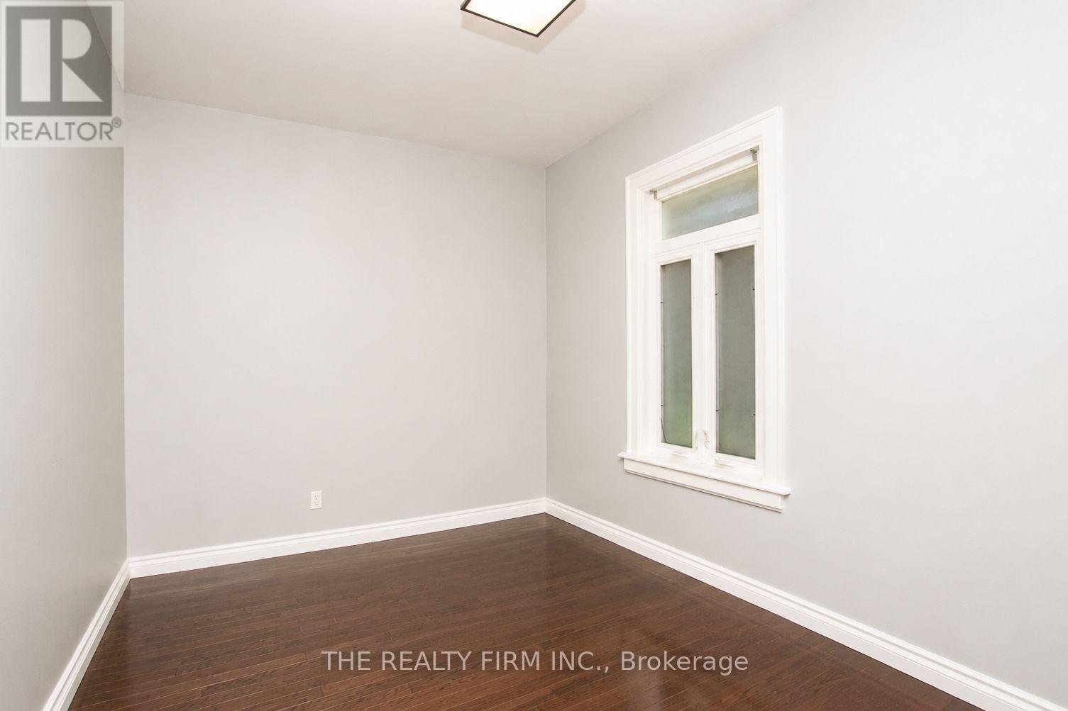 772-774 QUEENS AVENUE - Image 10