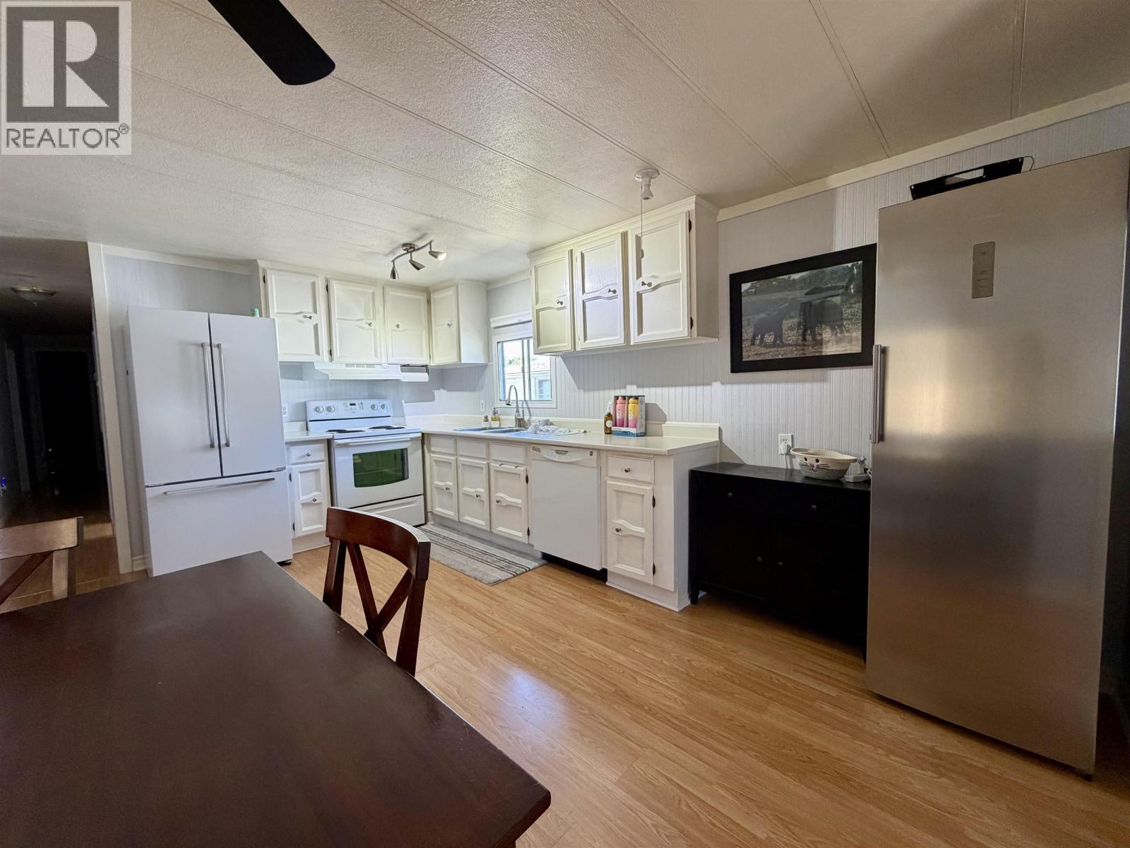 #1 3889 MULLER AVENUE - Image 6