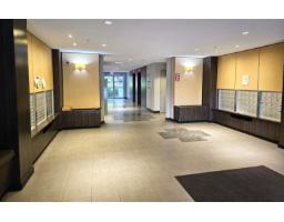 220 13321 102a Avenue, Surrey, BC V3T1P6 Photo 9