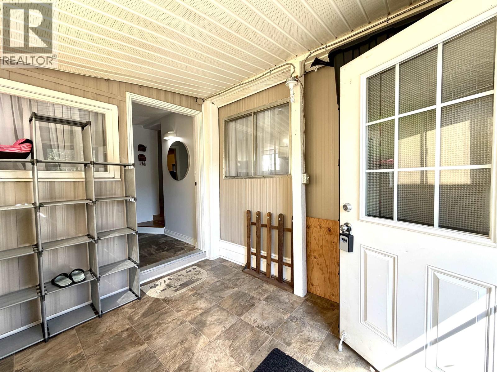 #1 3889 MULLER AVENUE - 2