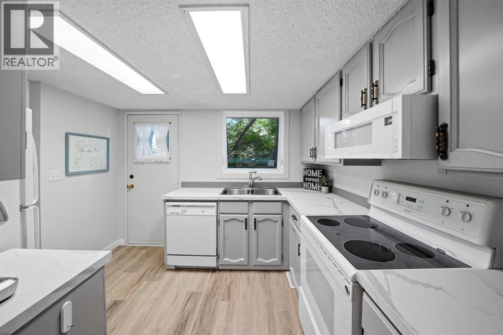 13 Spruce Drive - Image 10