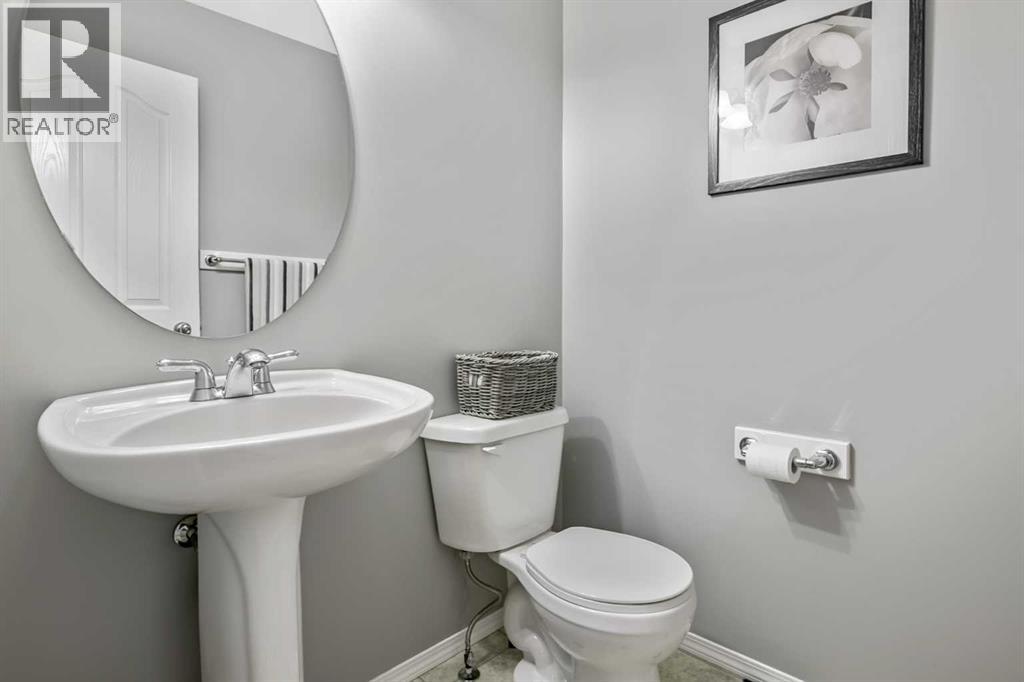 416 Silverado Range Heights SW - Image 14