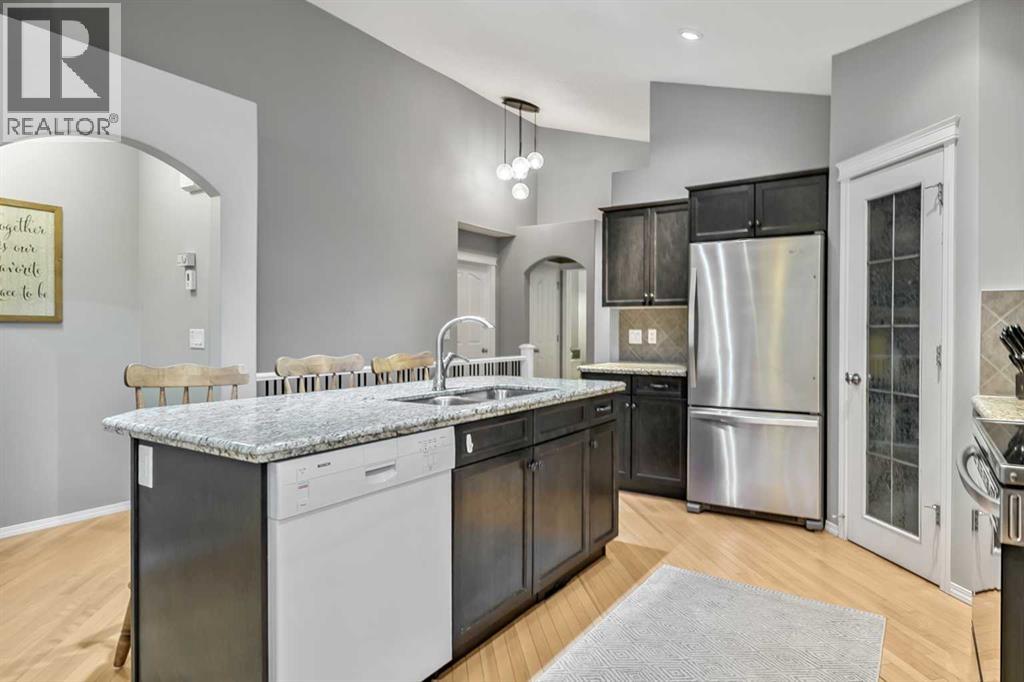 416 Silverado Range Heights SW - Image 9