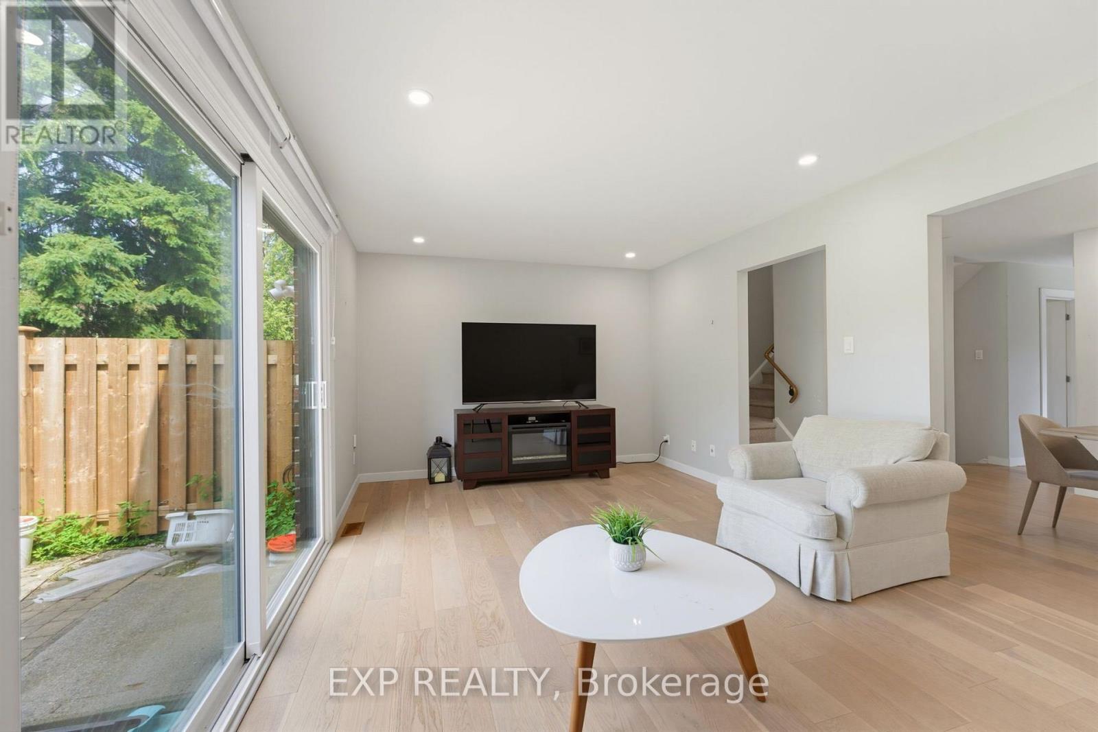 3 Bed, 2 Bath House for Rent in Ottawa – 11 – 890 CAHILL DRIVE W, Ottawa – MLS# X13651214 - Image 15