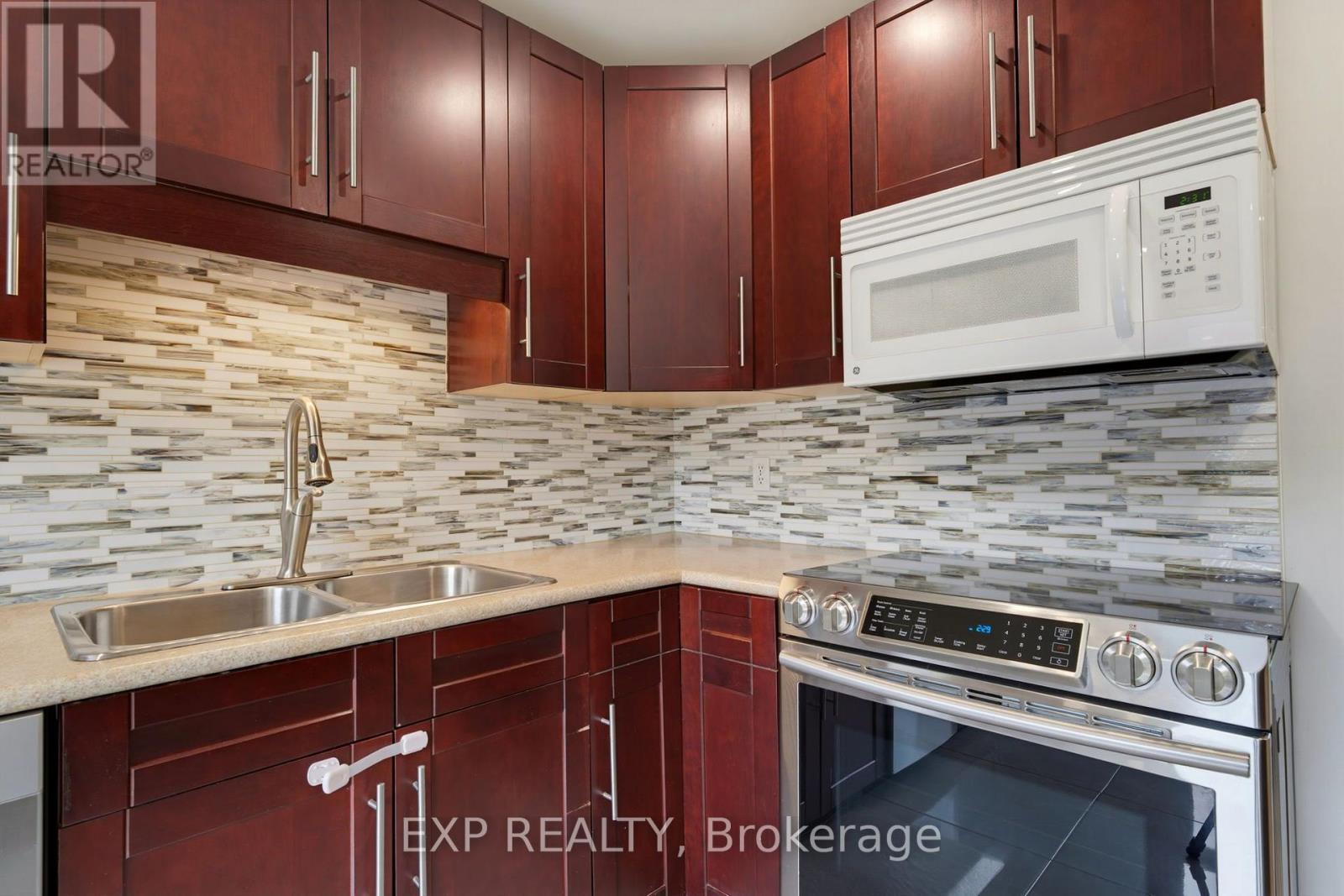3 Bed, 2 Bath House for Rent in Ottawa – 11 – 890 CAHILL DRIVE W, Ottawa – MLS# X13651214 - Image 7