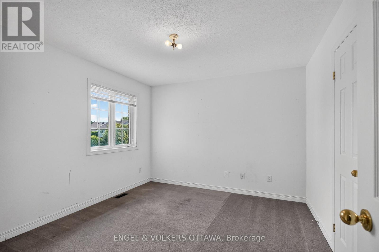 4 Bed, 3 Bath House for Sale in Ottawa – 53 BOREALIS CRESCENT, Ottawa – MLS# X13651278 - Image 29