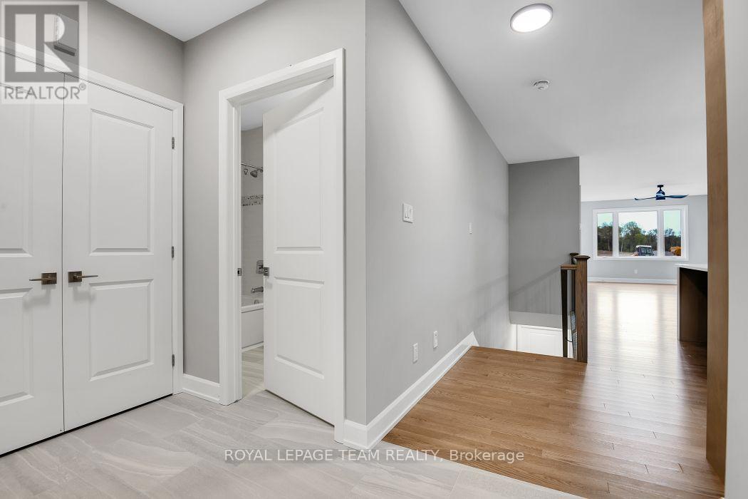 1173 POTTER DRIVE - 5
