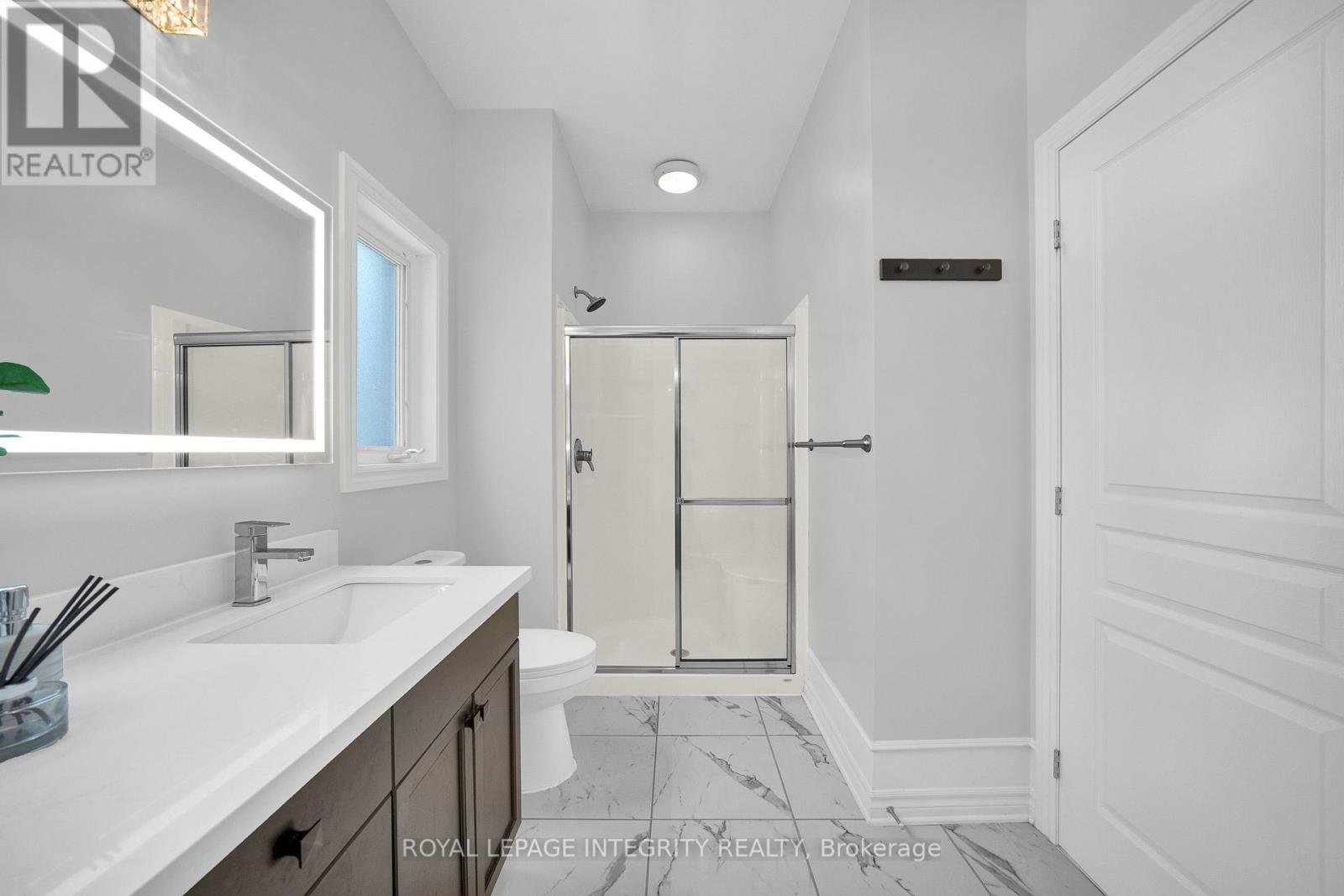 6 Bed, 4 Bath House for Sale in Ottawa – 240 TRAILGATE STREET, Ottawa – MLS# X13651360 - Image 27
