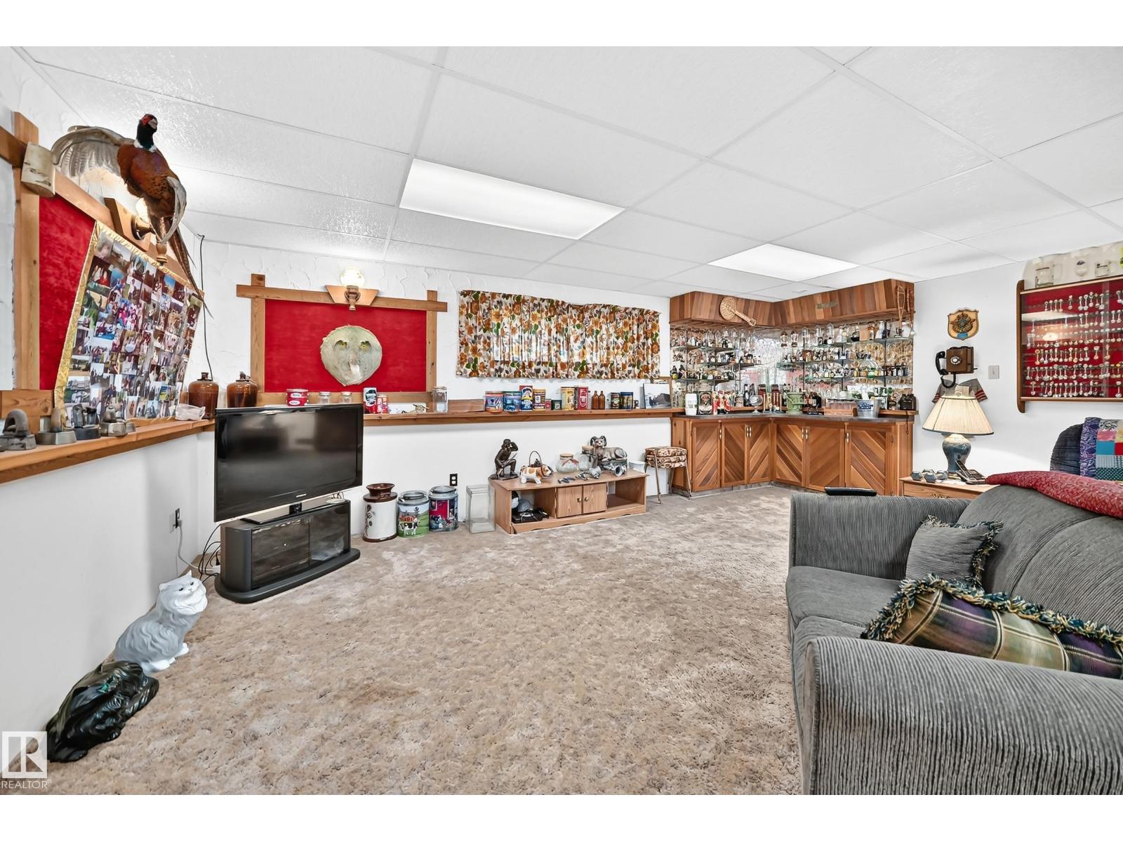 6528 TWP ROAD 492 - Image 34