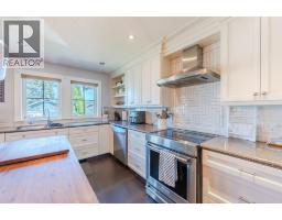 Kitchen - 1507 Wharf Street, Summerland, BC V0H1Z9 Photo 14