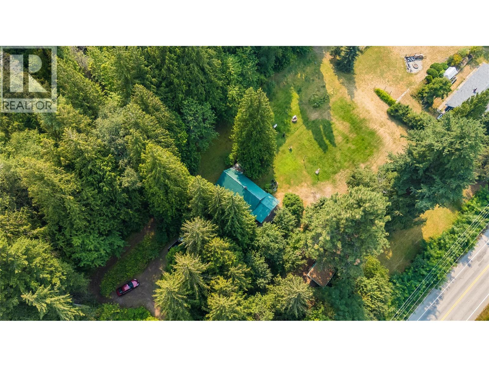 1562 Arrow Lakes Drive - 3