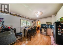 1562 Arrow Lakes Drive, Castlegar, BC V1N3N3 Photo 12