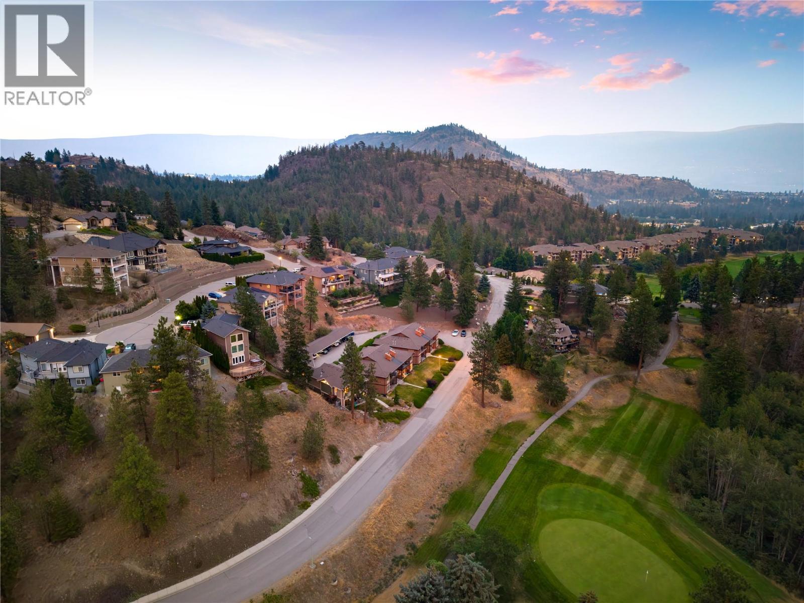  2226 Golf Course Drive, West Kelowna