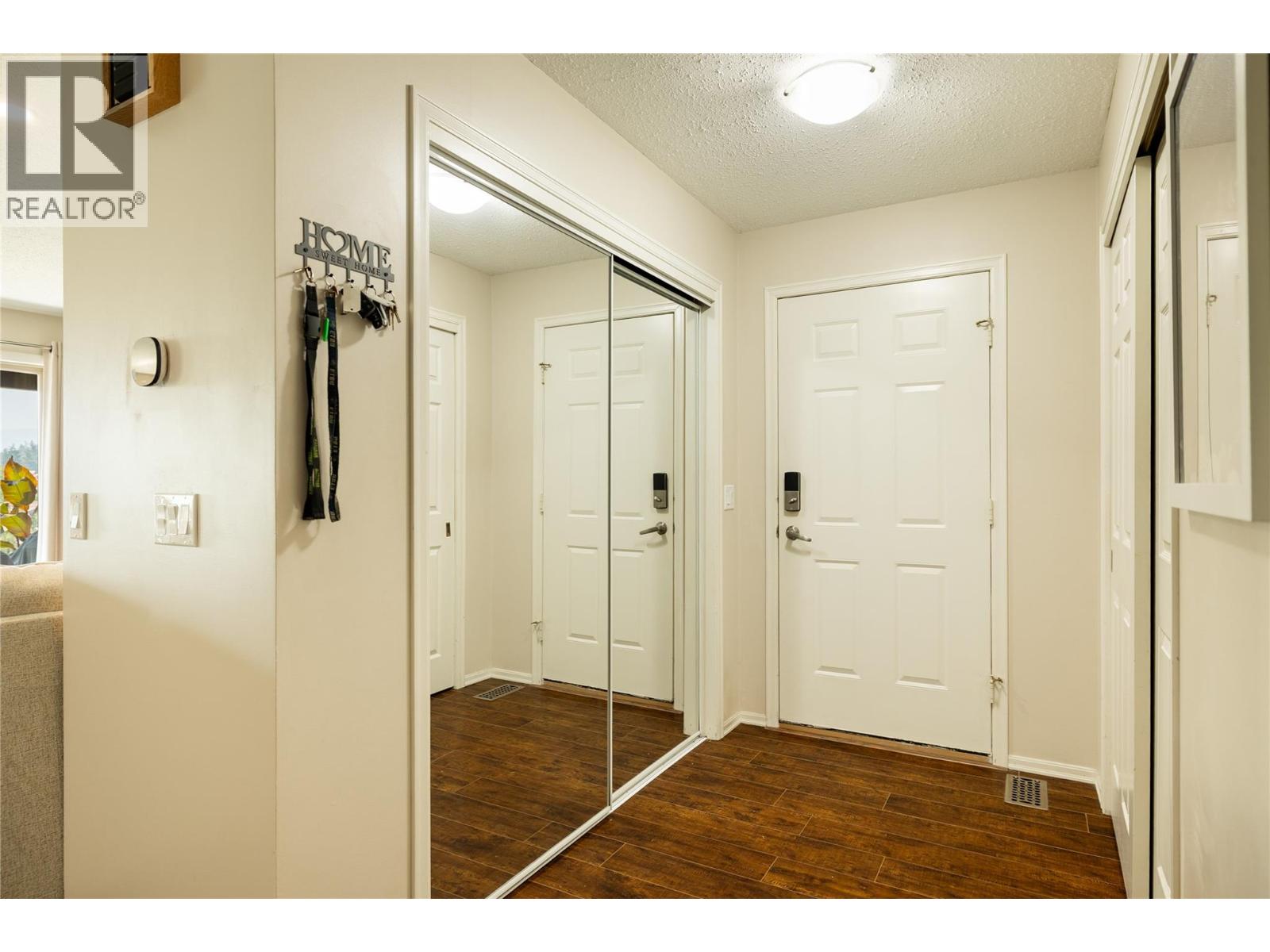 2226 Golf Course Drive - 9