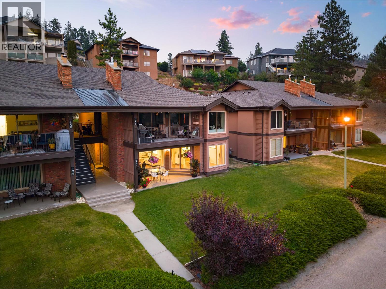  2226 Golf Course Drive, West Kelowna