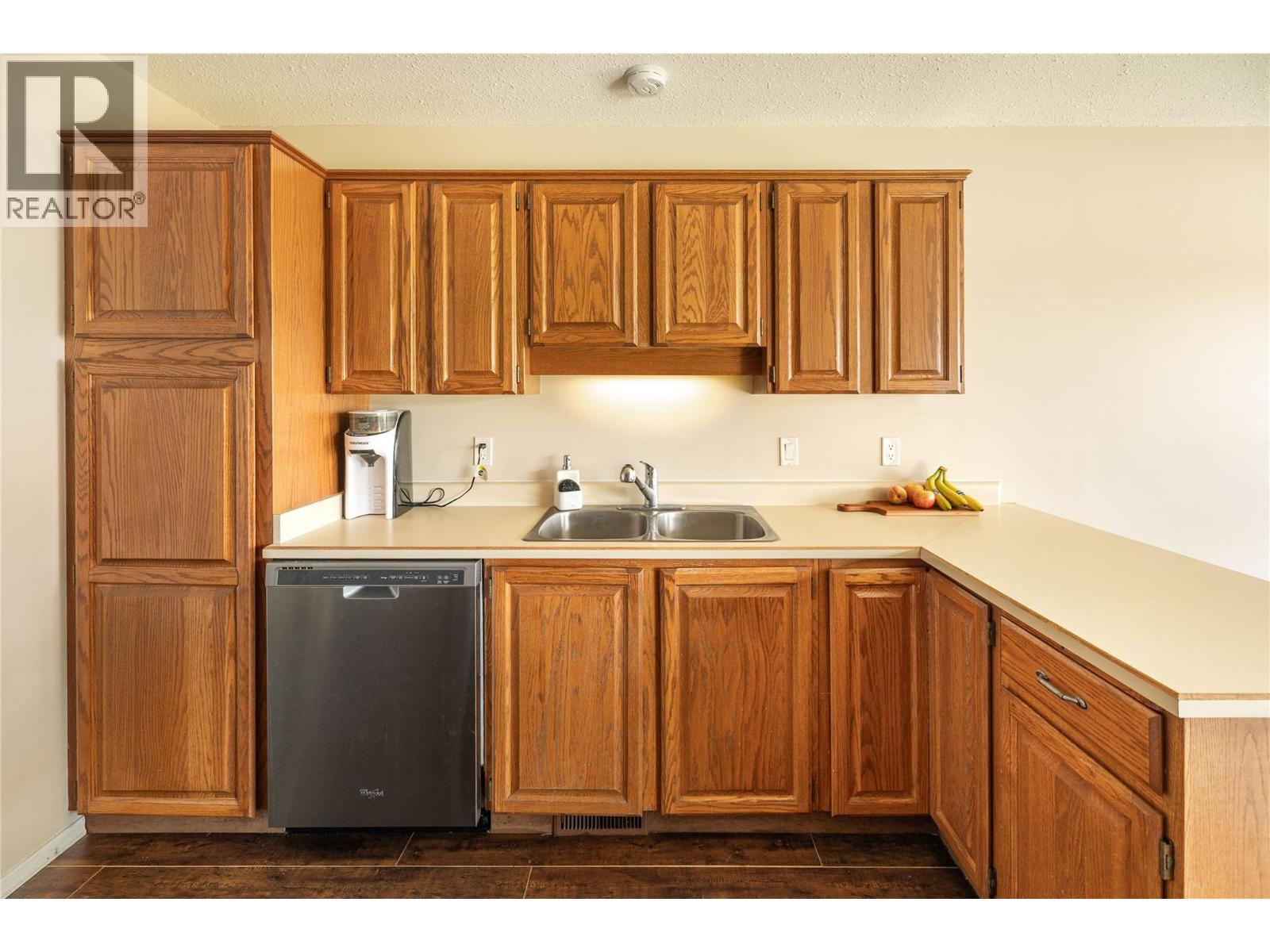  2226 Golf Course Drive, West Kelowna