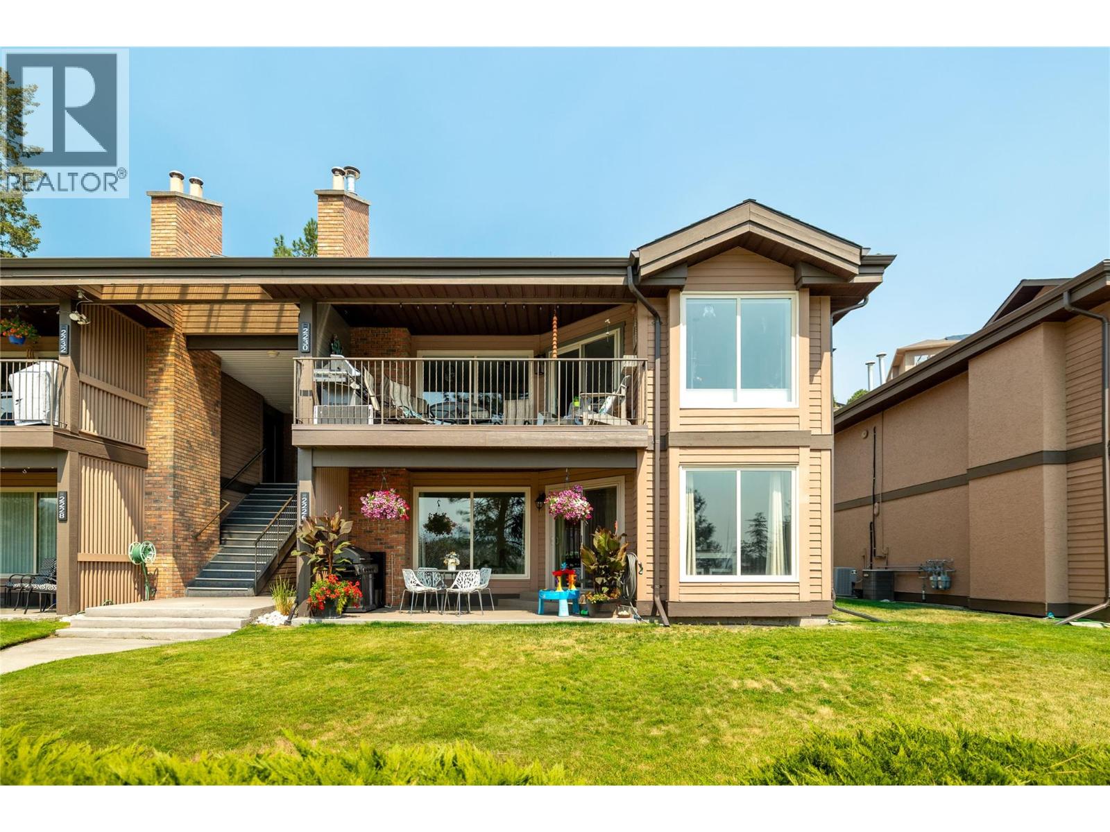  2226 Golf Course Drive, West Kelowna