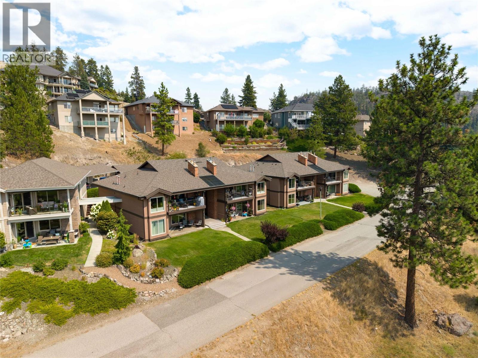  2226 Golf Course Drive, West Kelowna