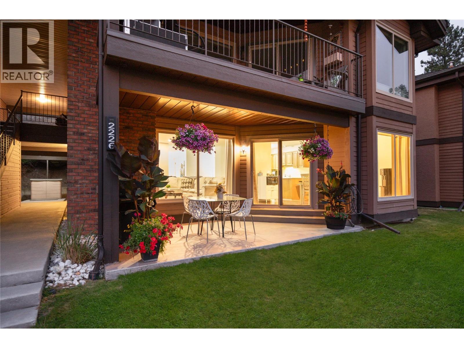  2226 Golf Course Drive, West Kelowna