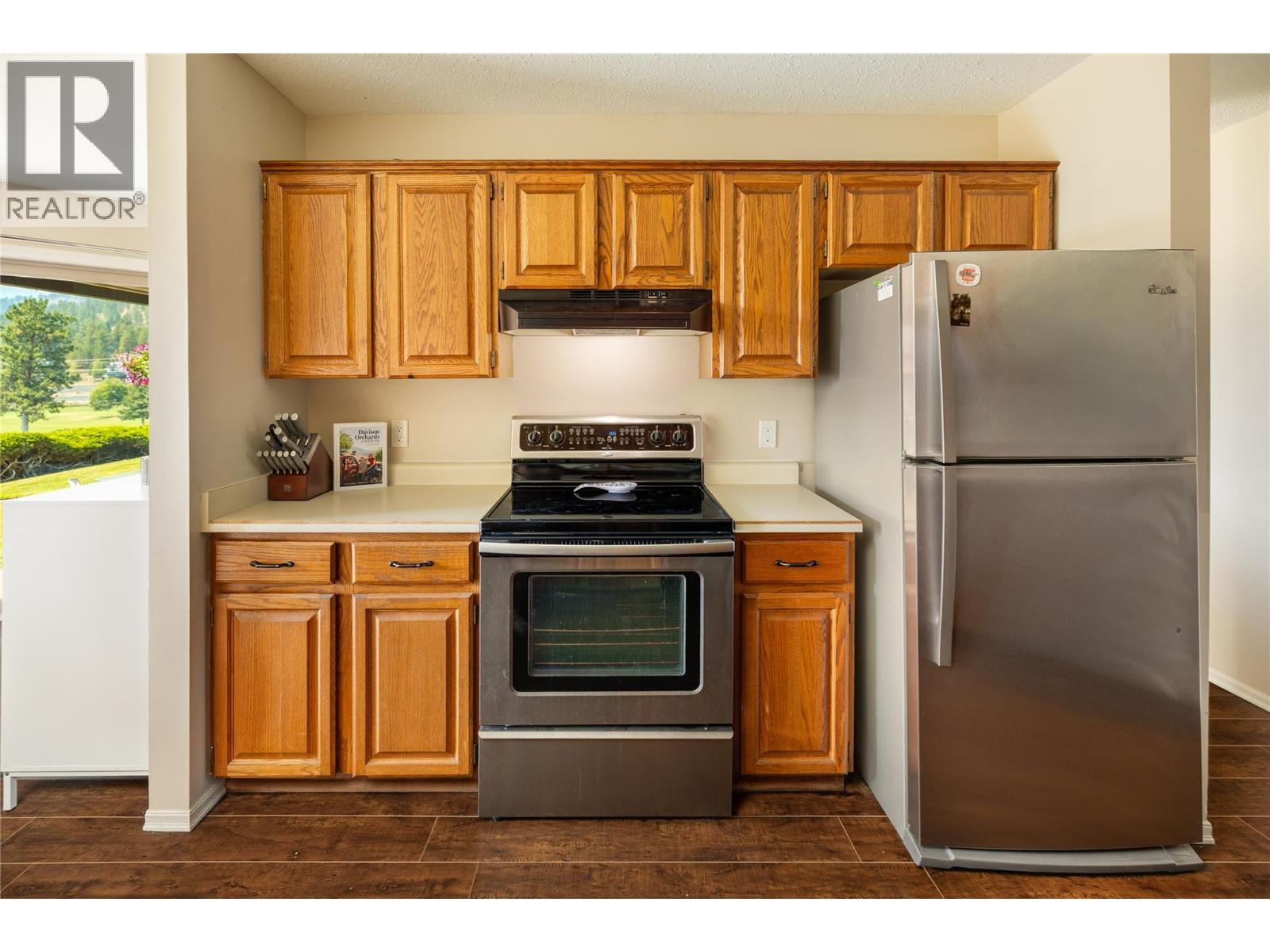  2226 Golf Course Drive, West Kelowna