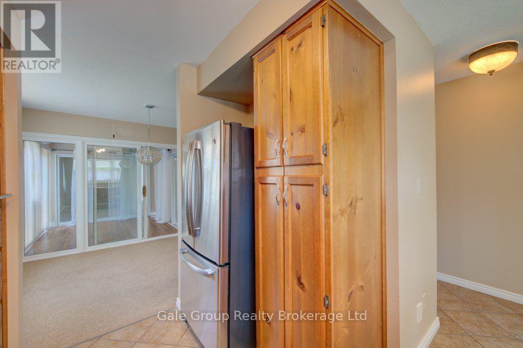 47 SERES DRIVE - 11