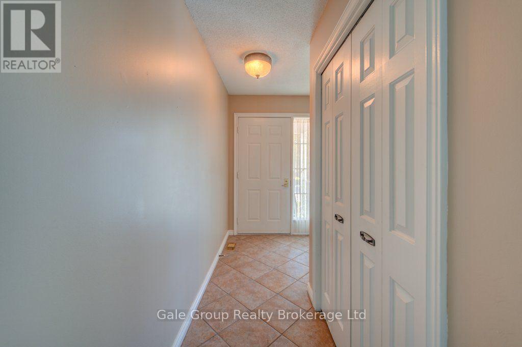 47 SERES DRIVE - 15