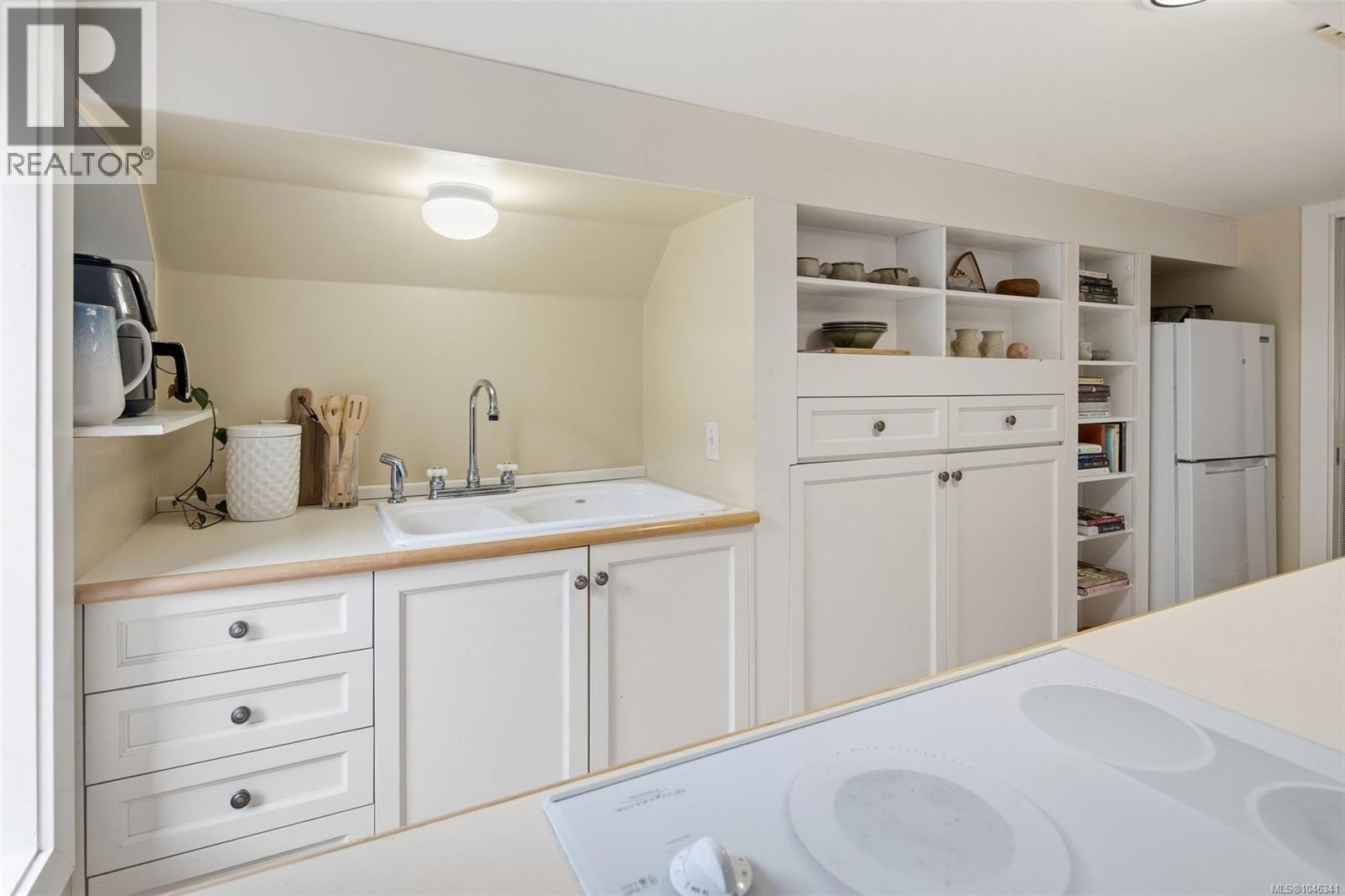  2353 Windsor Road, Oak Bay