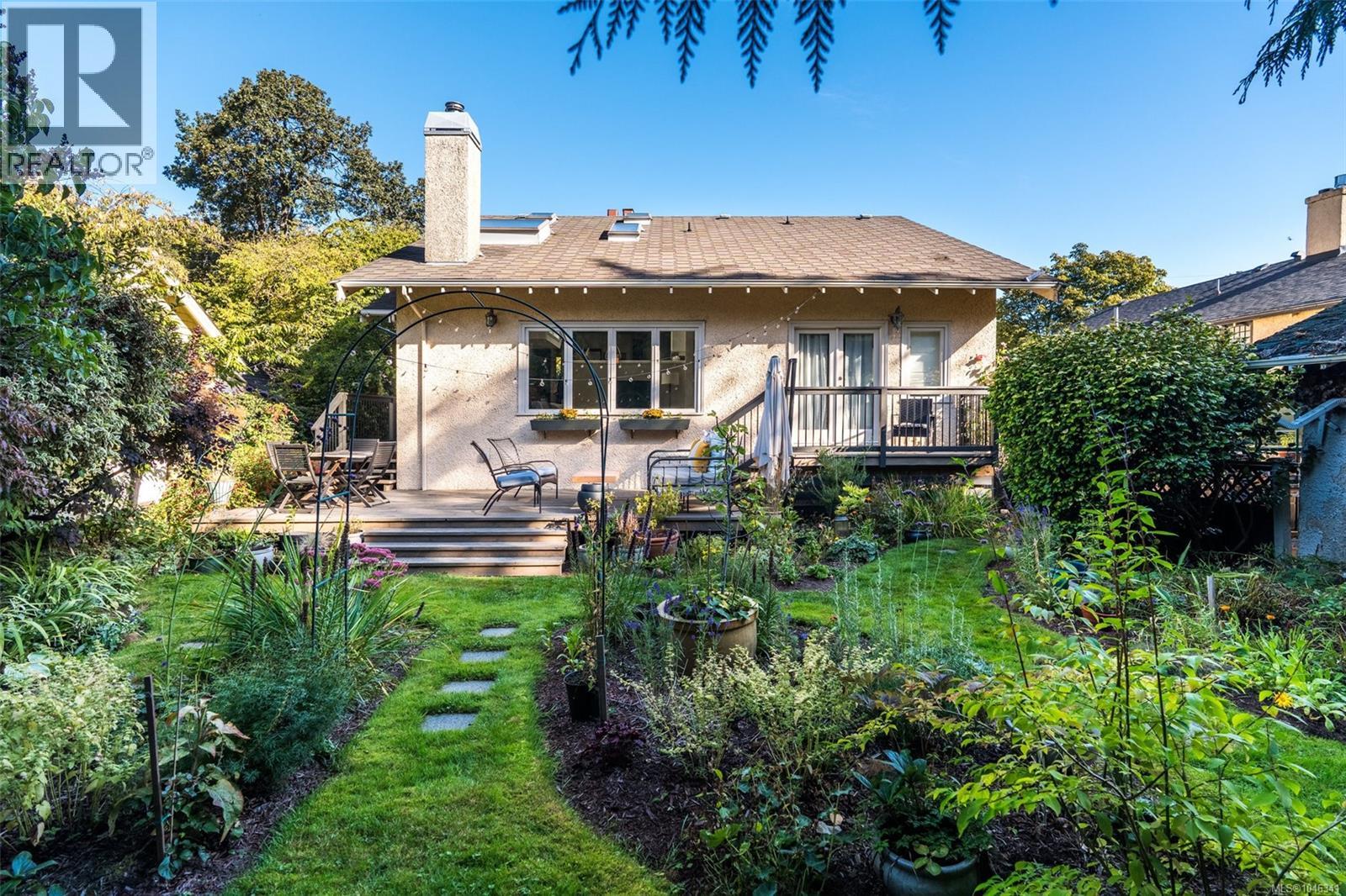  2353 Windsor Road, Oak Bay