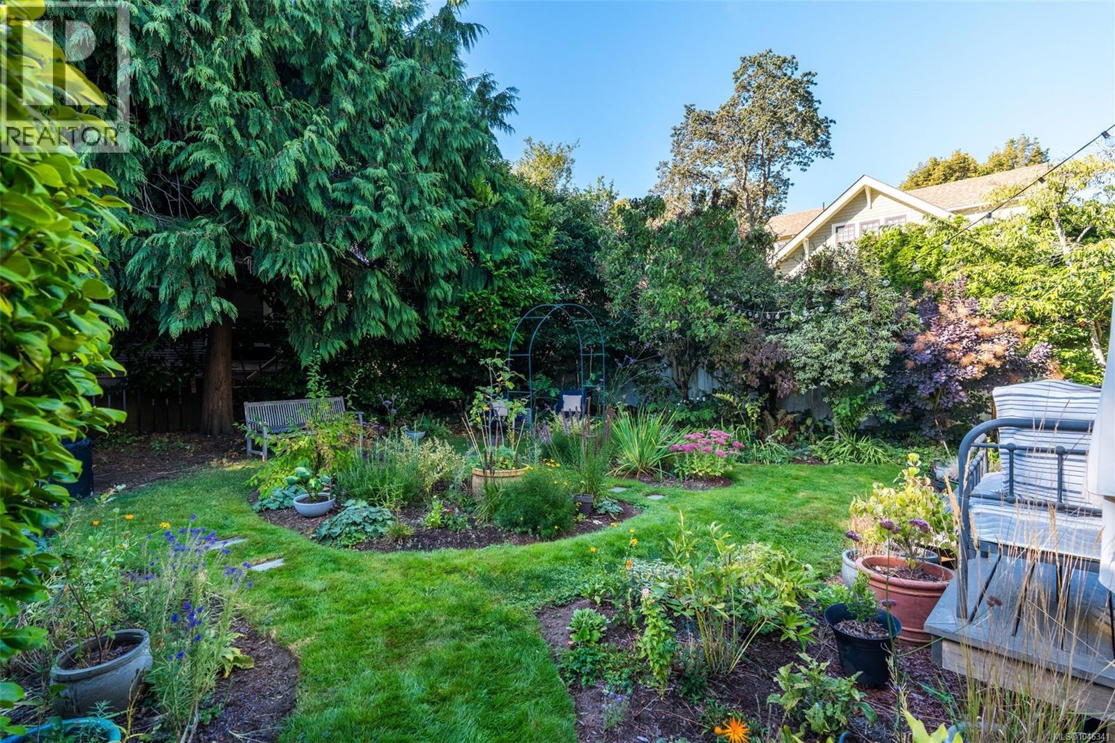  2353 Windsor Road, Oak Bay
