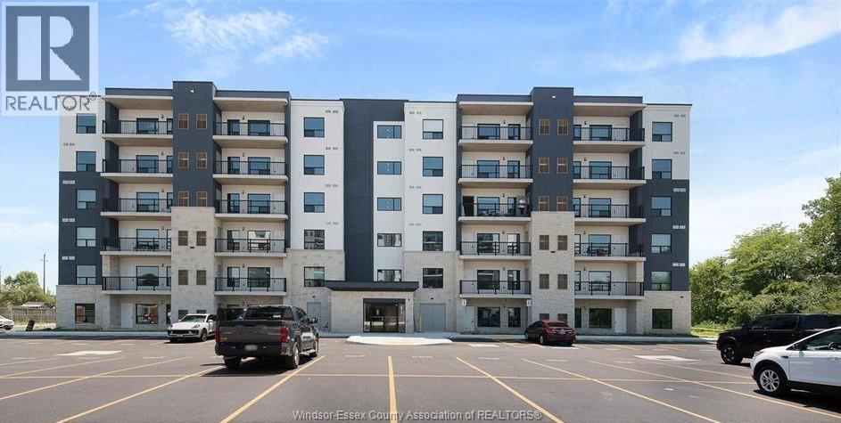 #520 3340 STELLA CRESCENT - 1