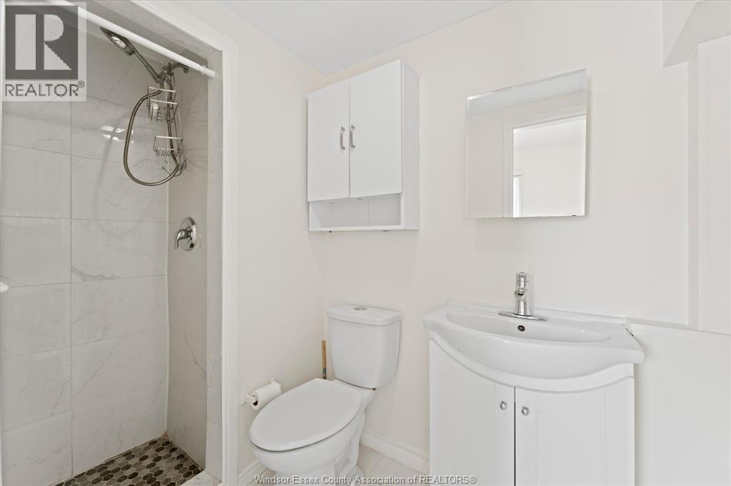 1564 LANGLOIS AVENUE - 19
