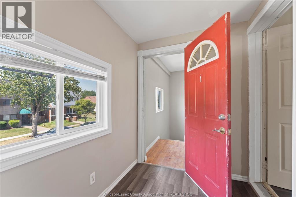 1564 LANGLOIS AVENUE - 22