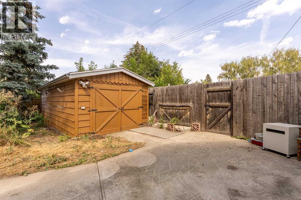 1005 17 Street N - Image 36